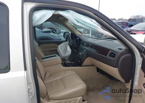 2013 GMC Yukon Denali z USA, uszkodzony, nr VIN 1GKS2EEF8DR359387